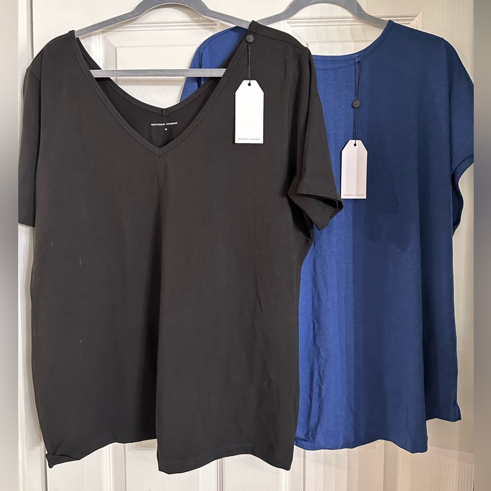 NWT- 2 Universal Standard Tops, size 18/20